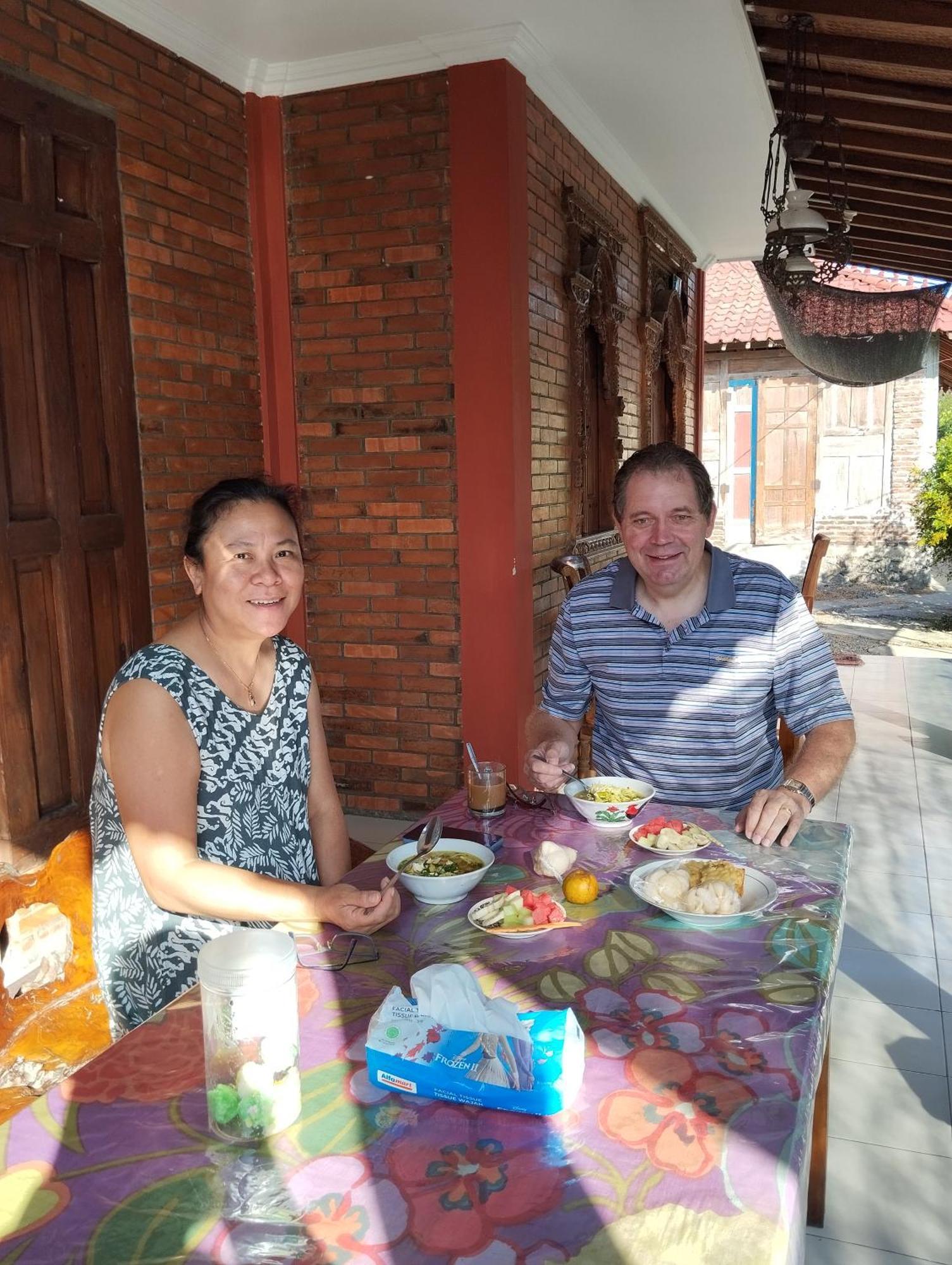 Rumah Ukhi Guest House Cebongan Eksteriør billede