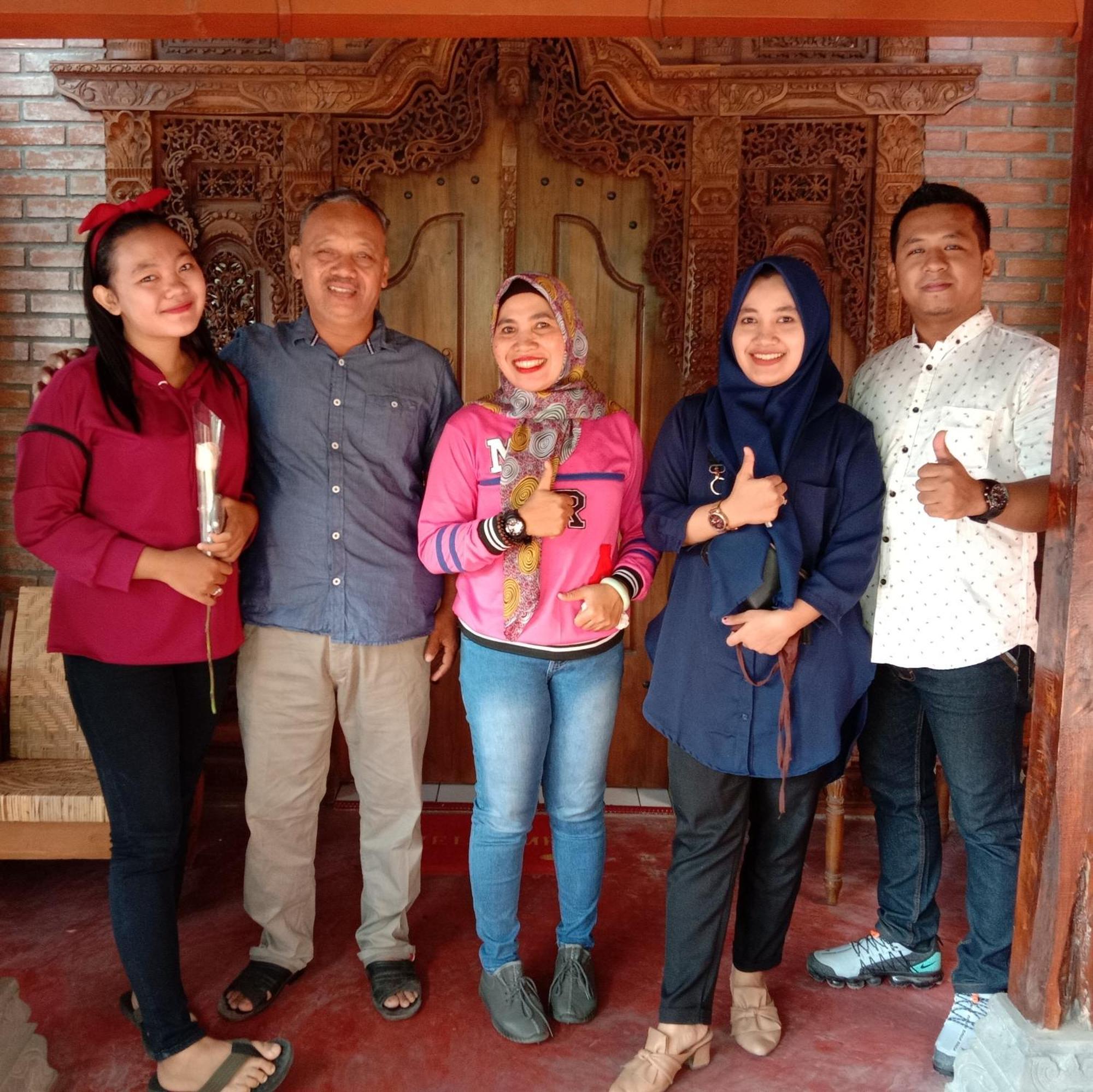 Rumah Ukhi Guest House Cebongan Eksteriør billede