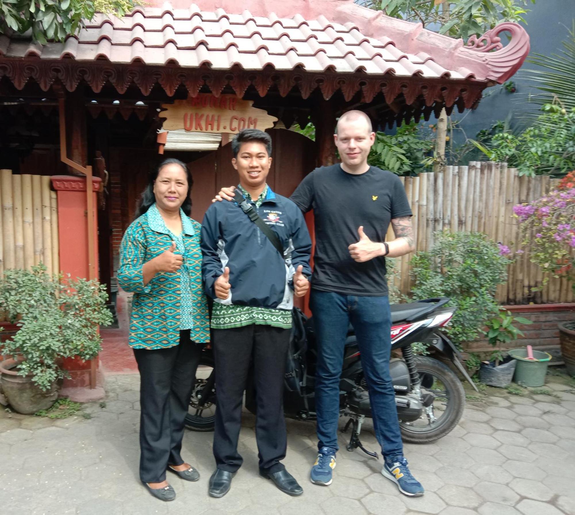 Rumah Ukhi Guest House Cebongan Eksteriør billede