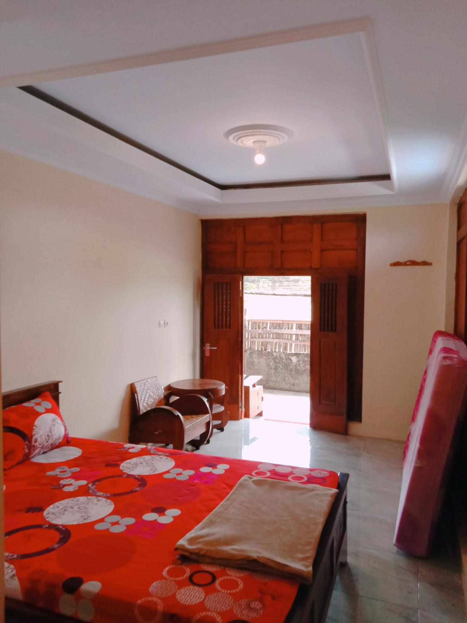 Rumah Ukhi Guest House Cebongan Eksteriør billede