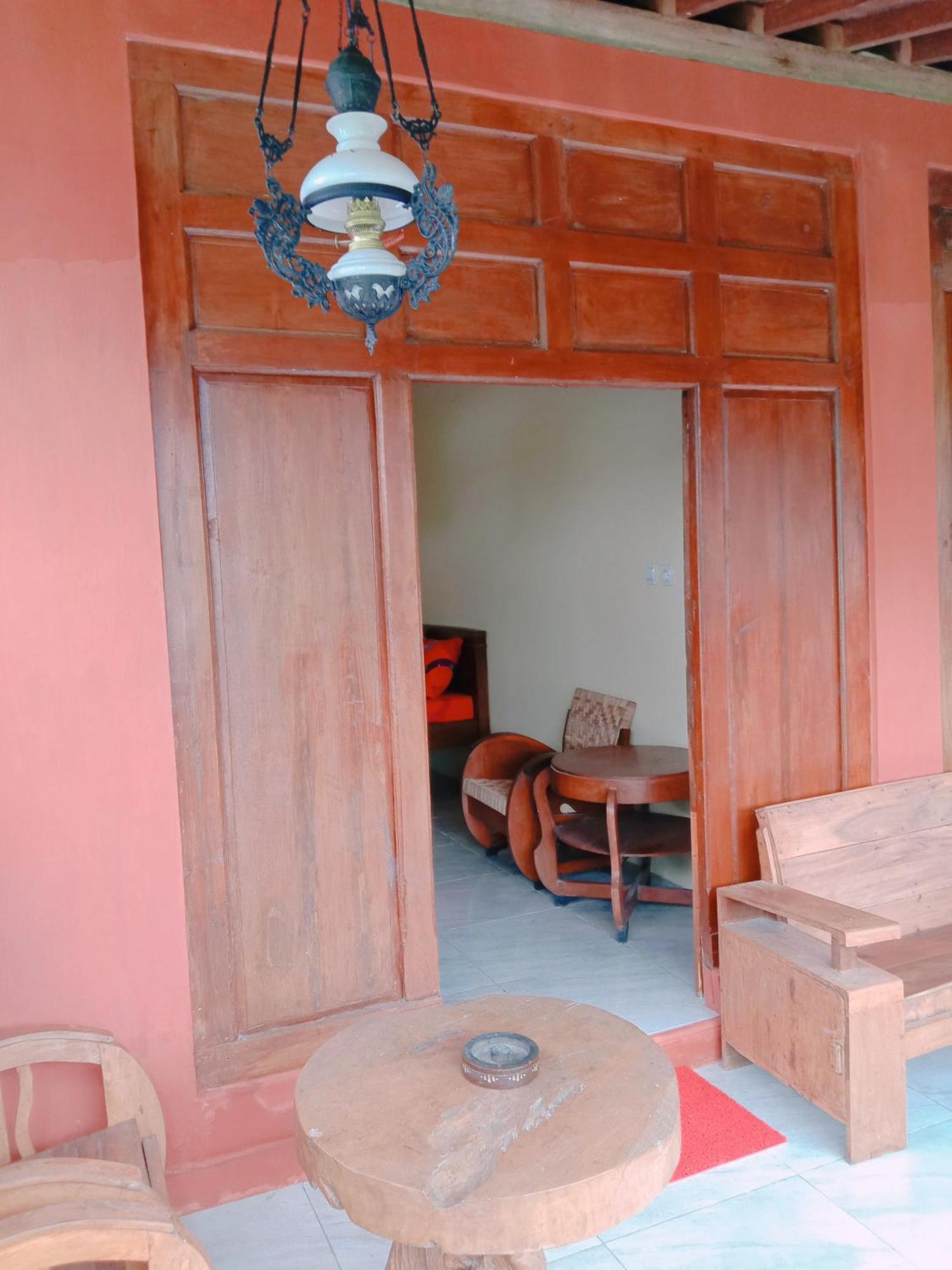 Rumah Ukhi Guest House Cebongan Eksteriør billede