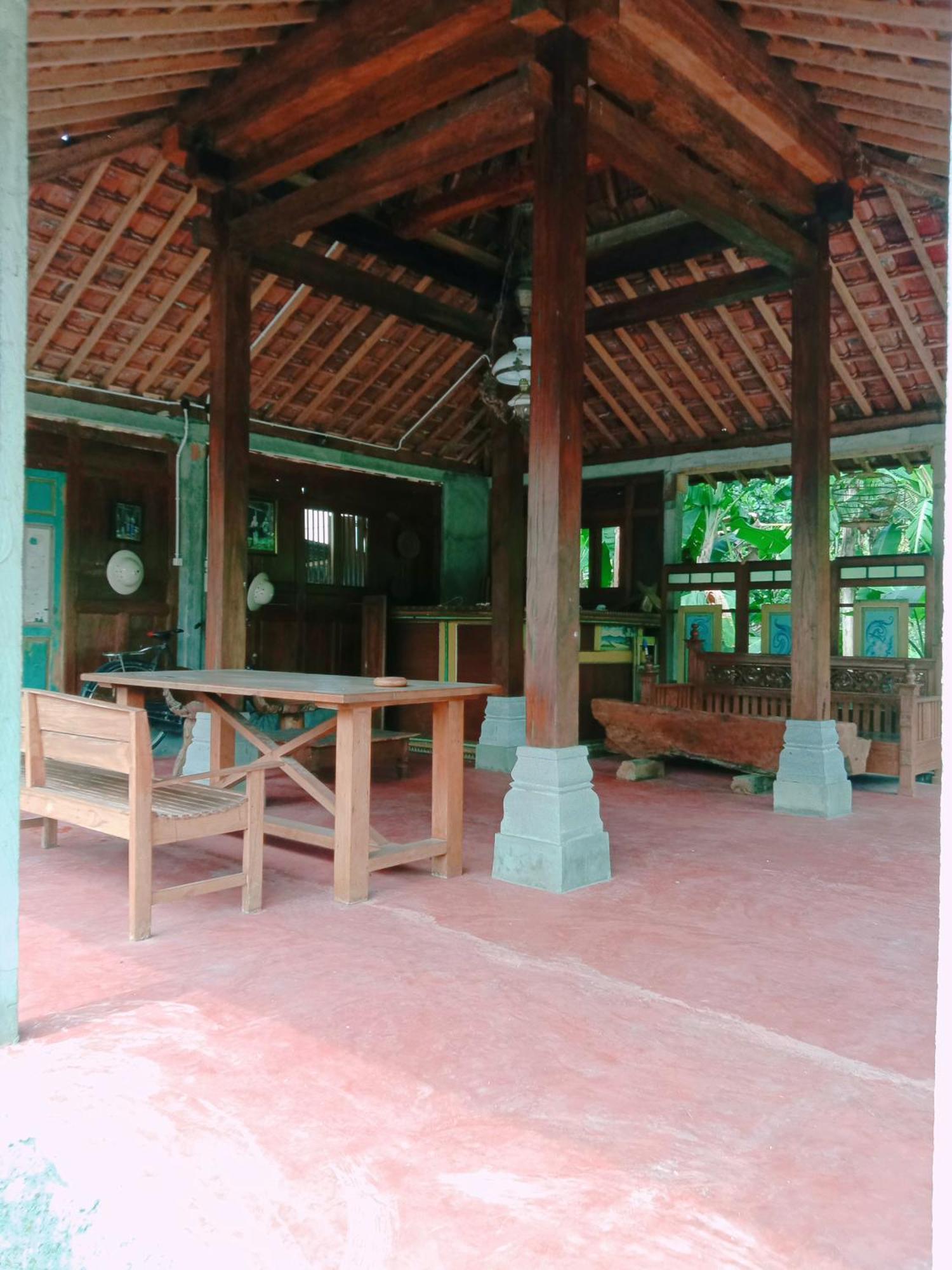 Rumah Ukhi Guest House Cebongan Eksteriør billede