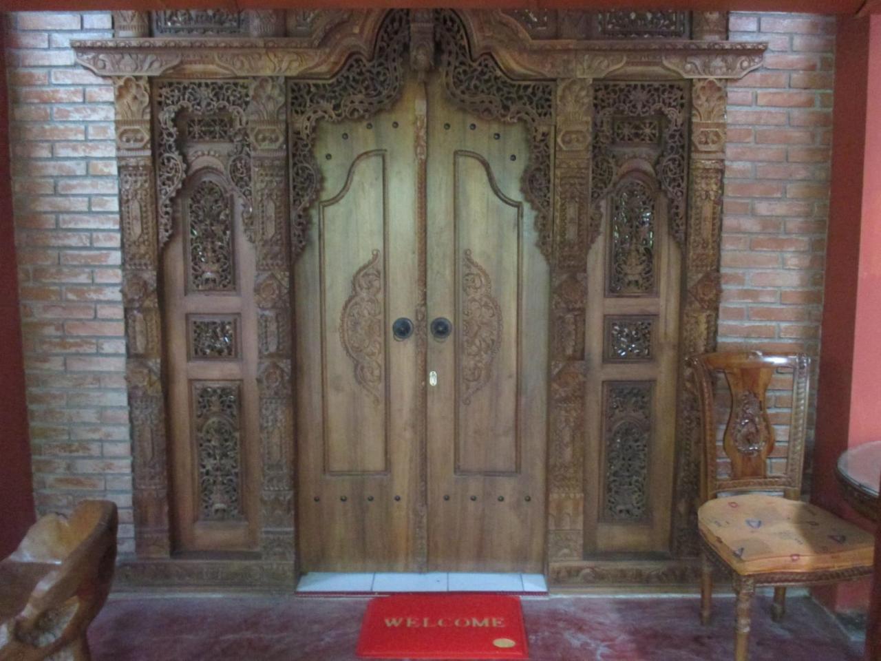 Rumah Ukhi Guest House Cebongan Eksteriør billede